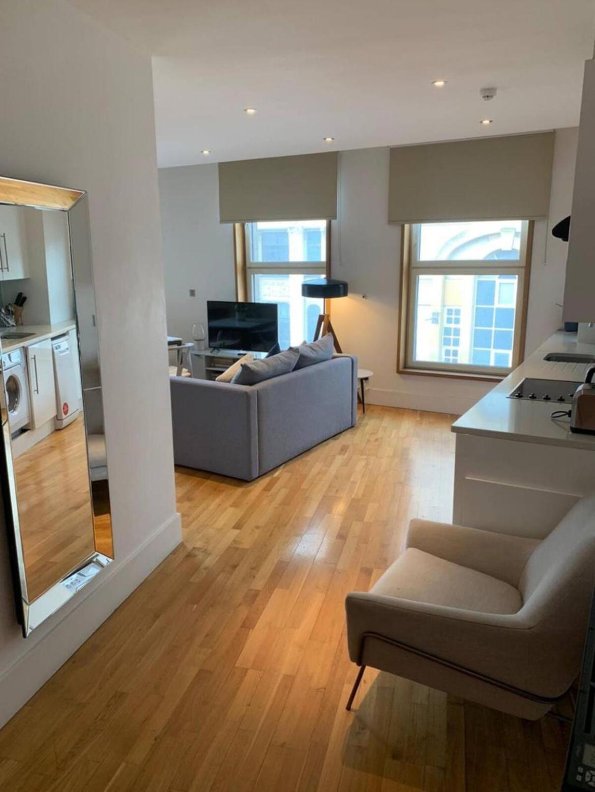 High Apartment In St James-Piccadilly Cov10 London Eksteriør bilde